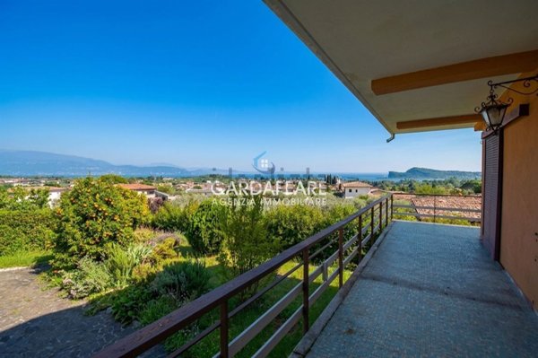 casa indipendente in vendita a San Felice del Benaco