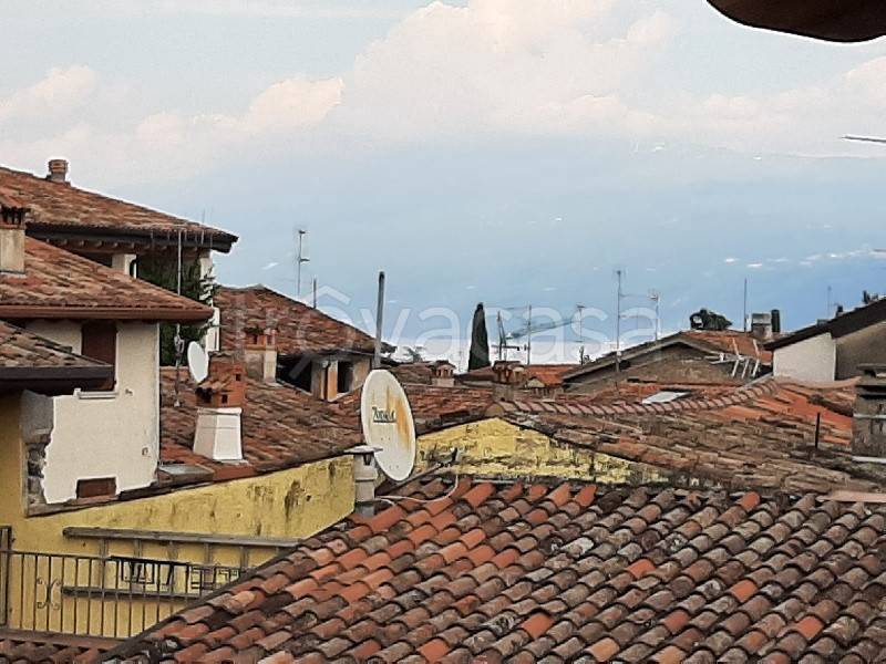 appartamento in vendita a San Felice del Benaco in zona Portese