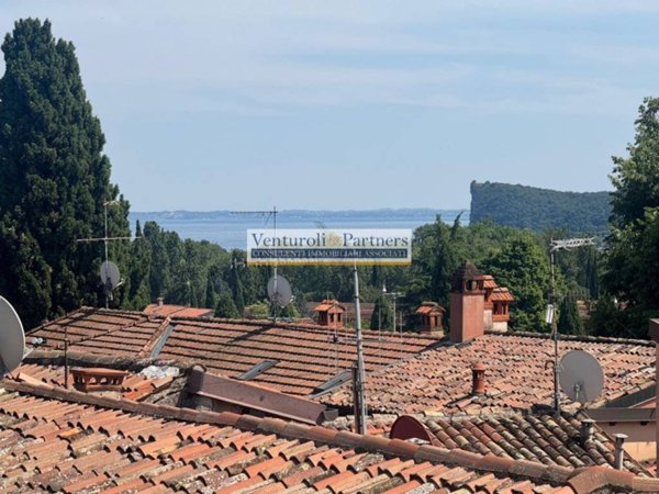 casa indipendente in vendita a San Felice del Benaco