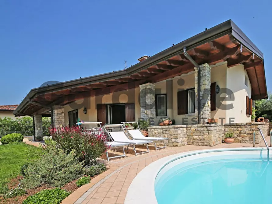 casa indipendente in vendita a San Felice del Benaco in zona Portese