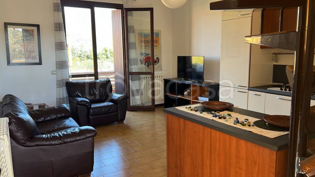 appartamento in vendita a San Felice del Benaco in zona Portese