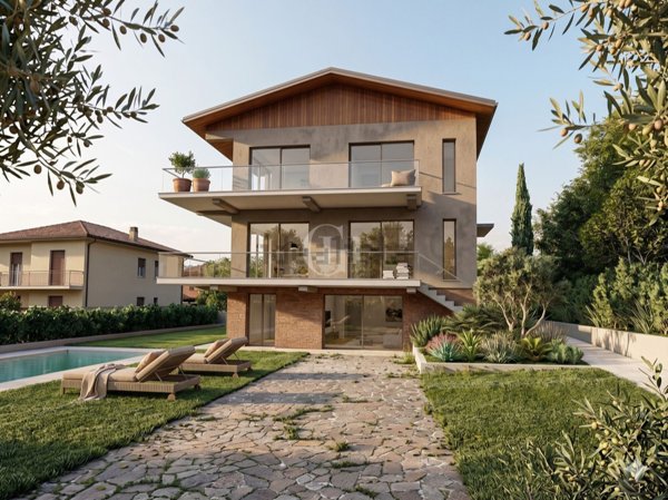 casa indipendente in vendita a San Felice del Benaco