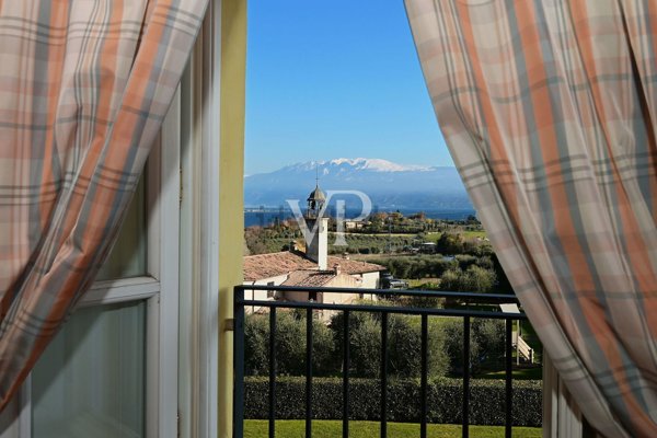 appartamento in vendita a San Felice del Benaco in zona Cisano