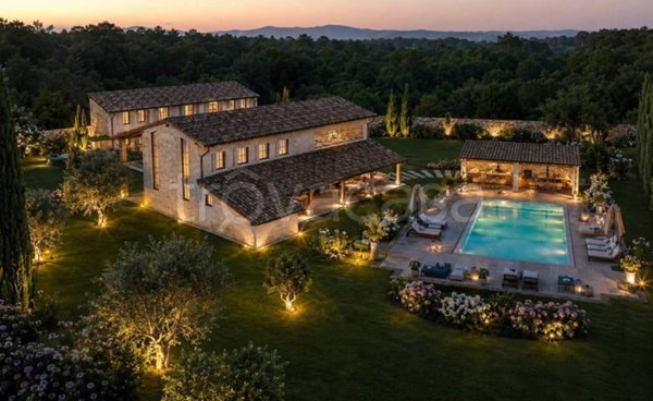 casa indipendente in vendita a San Felice del Benaco