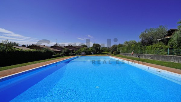 casa indipendente in vendita a San Felice del Benaco in zona Portese