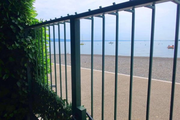 casa indipendente in vendita a San Felice del Benaco in zona Portese