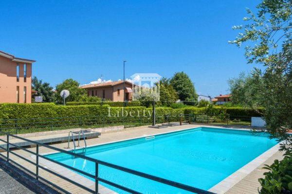appartamento in vendita a San Felice del Benaco in zona Portese