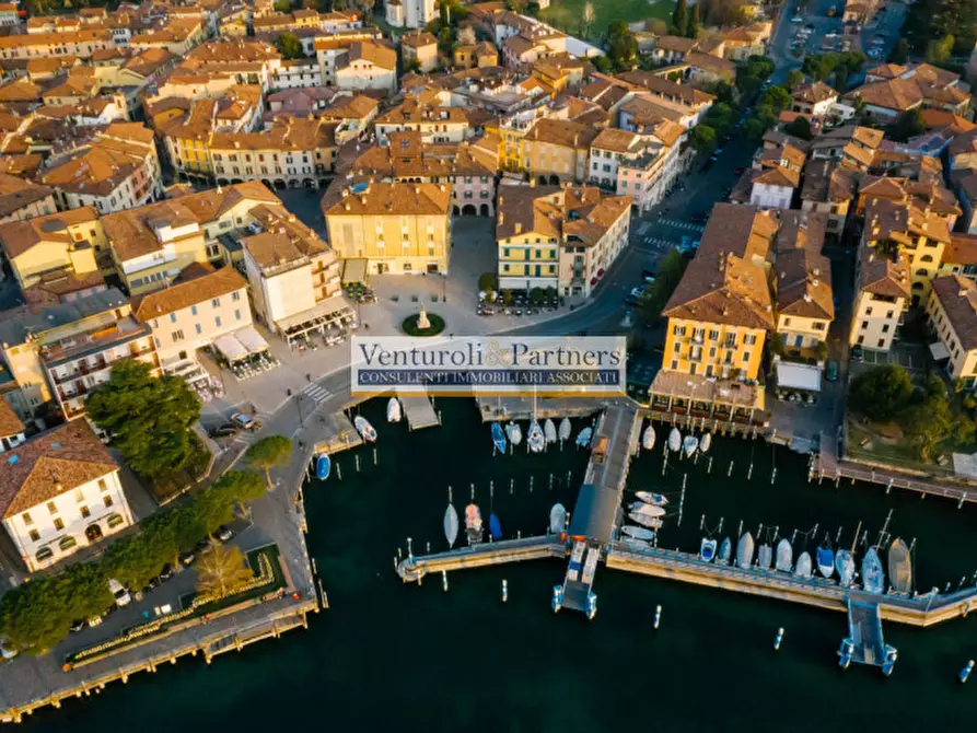 casa indipendente in vendita a San Felice del Benaco in zona Portese