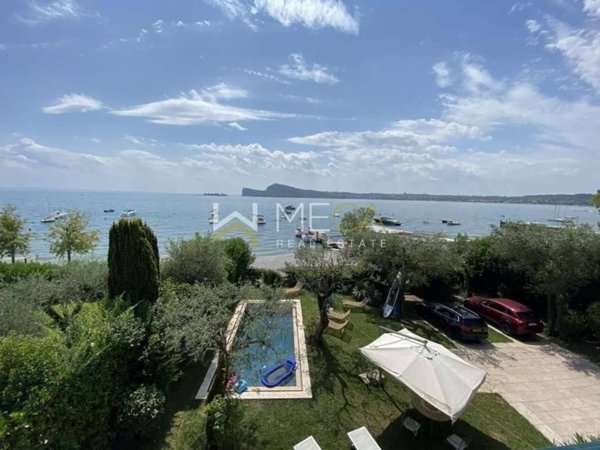casa indipendente in vendita a San Felice del Benaco in zona Portese