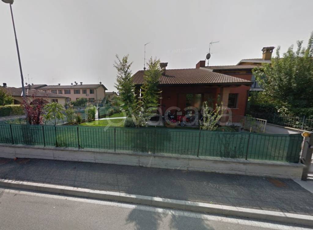 casa indipendente in vendita a San Gervasio Bresciano