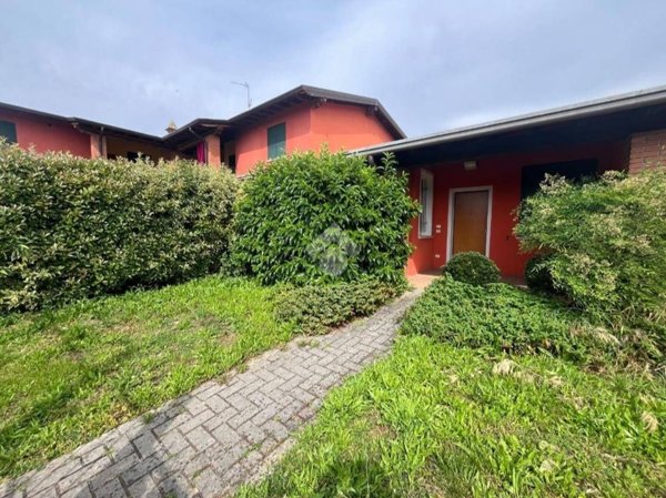 casa indipendente in vendita a San Gervasio Bresciano