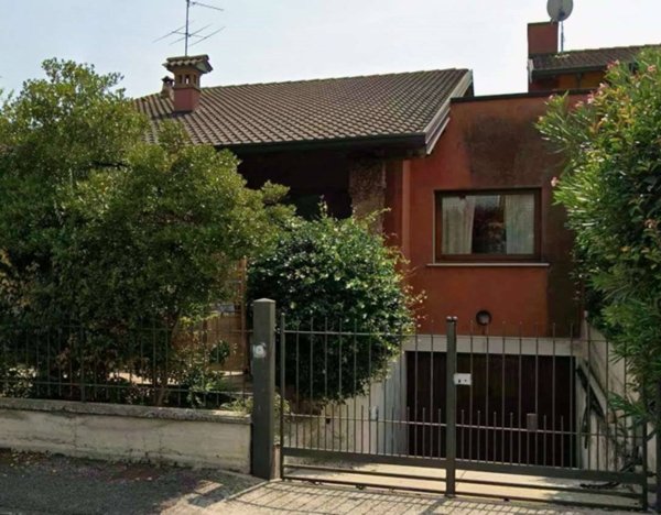 casa indipendente in vendita a San Gervasio Bresciano