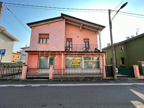 casa indipendente in vendita a San Zeno Naviglio