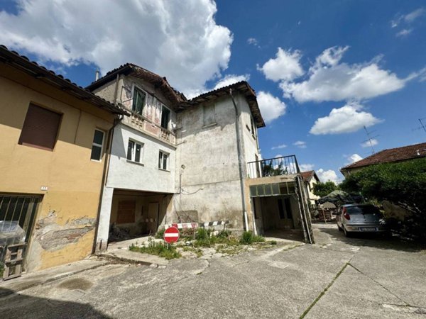 intera palazzina in vendita a San Zeno Naviglio