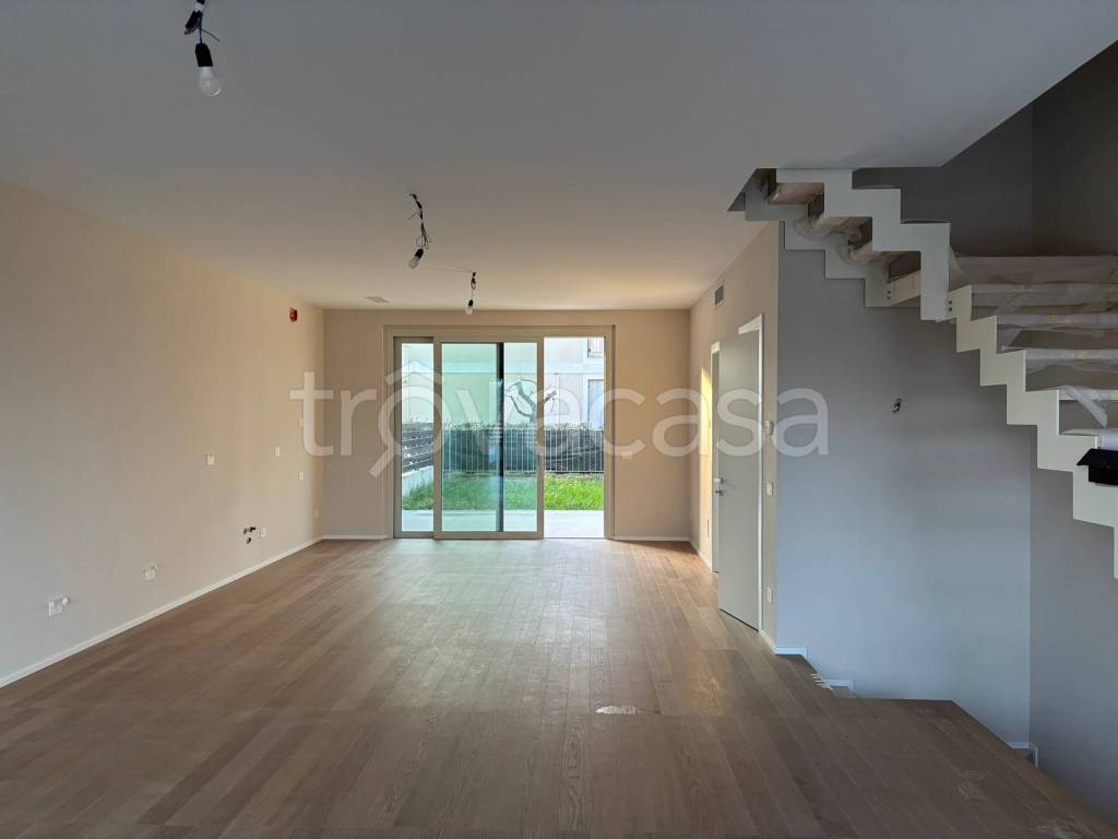 casa indipendente in vendita a San Zeno Naviglio