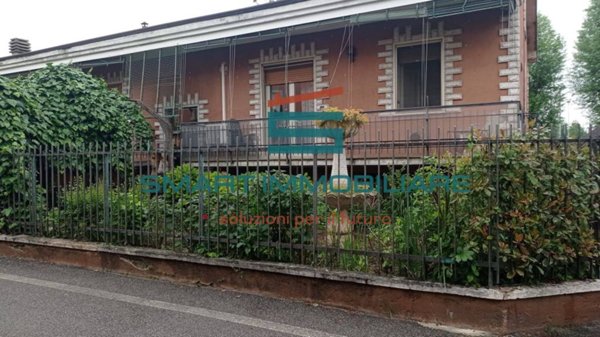 casa indipendente in vendita a San Zeno Naviglio