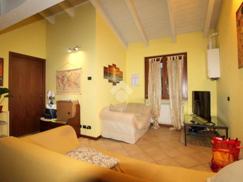 appartamento in vendita a San Zeno Naviglio