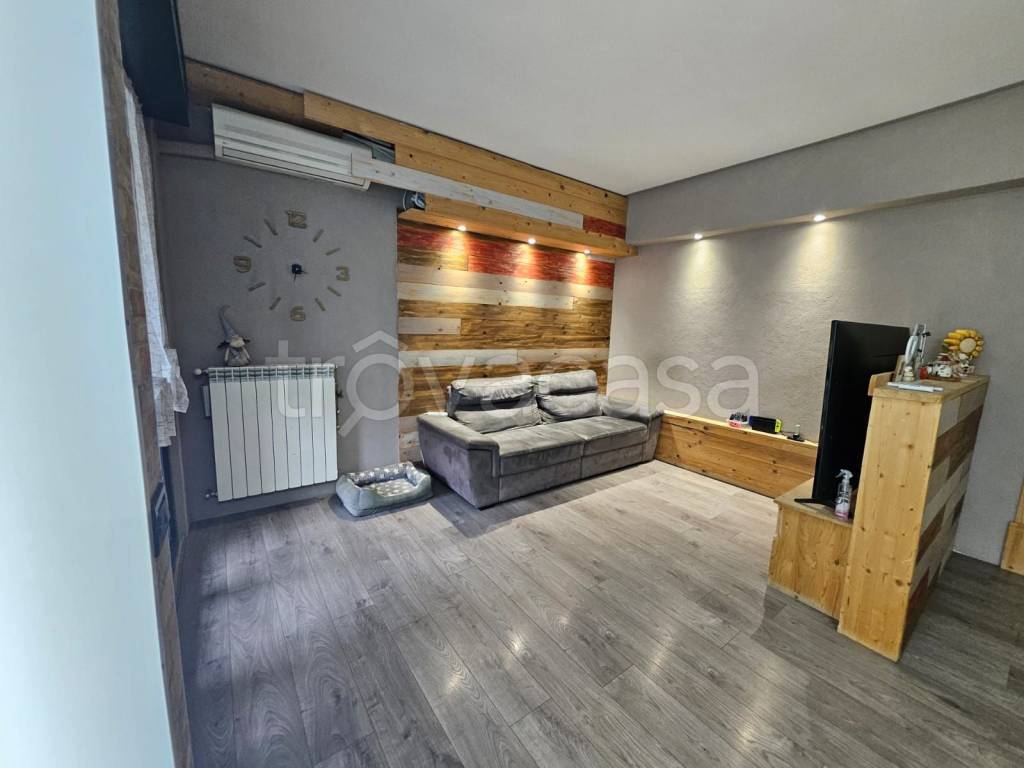 appartamento in vendita a San Zeno Naviglio
