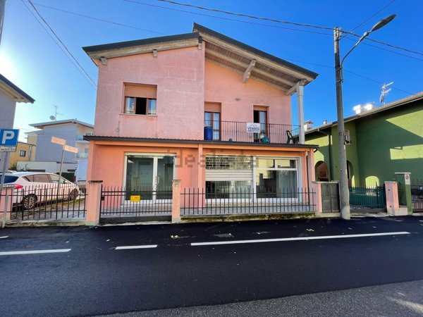 appartamento in vendita a San Zeno Naviglio
