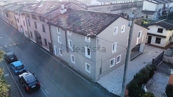appartamento in vendita a San Zeno Naviglio