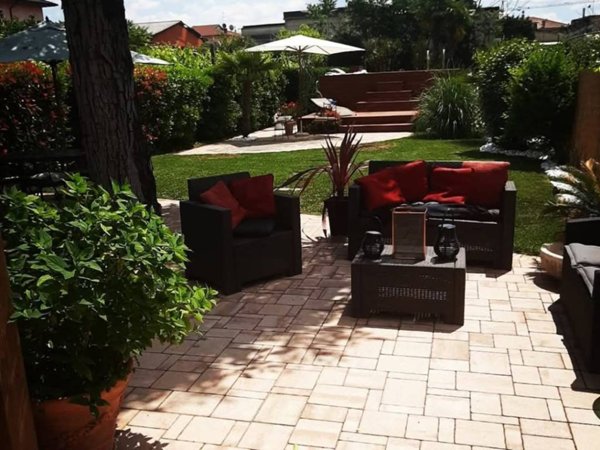 casa indipendente in vendita a San Zeno Naviglio