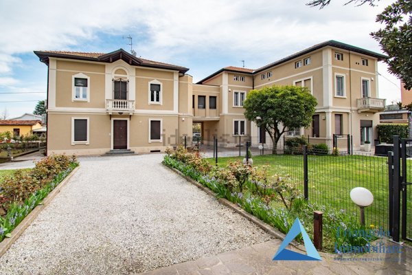 appartamento in vendita a San Zeno Naviglio