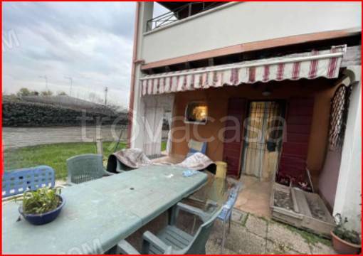 appartamento in vendita a San Zeno Naviglio in zona Garza