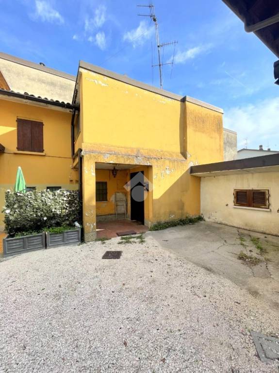 casa indipendente in vendita a San Zeno Naviglio