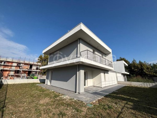 casa indipendente in vendita a San Zeno Naviglio