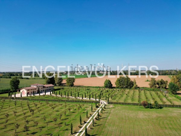 casa indipendente in vendita a San Zeno Naviglio