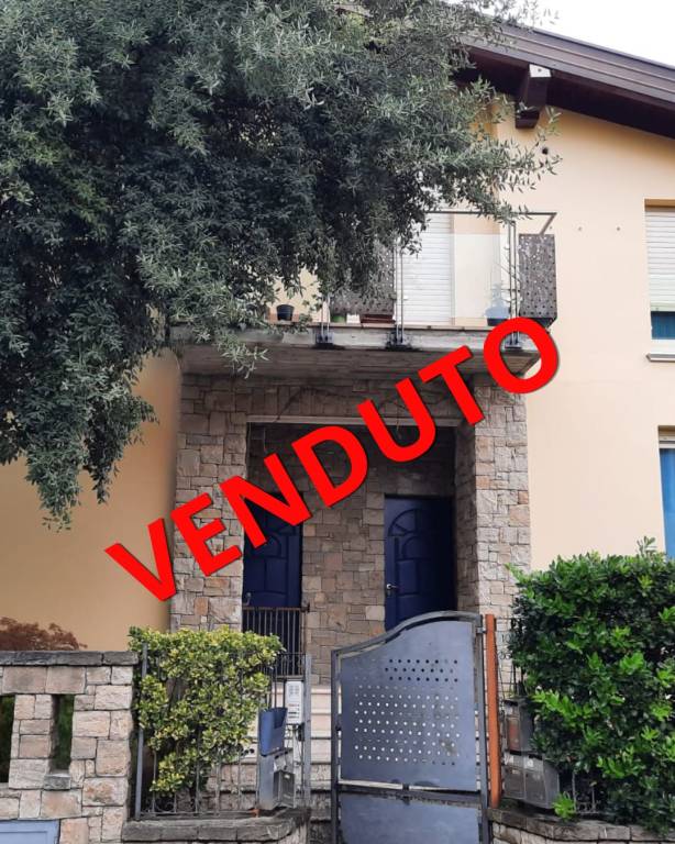 appartamento in vendita a San Zeno Naviglio