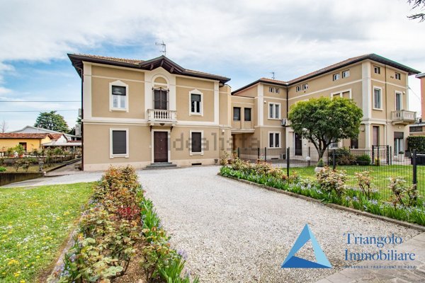 appartamento in vendita a San Zeno Naviglio