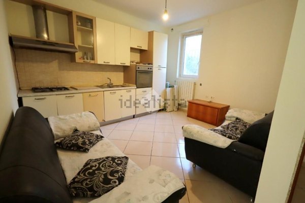 casa indipendente in vendita a San Zeno Naviglio in zona Caselle