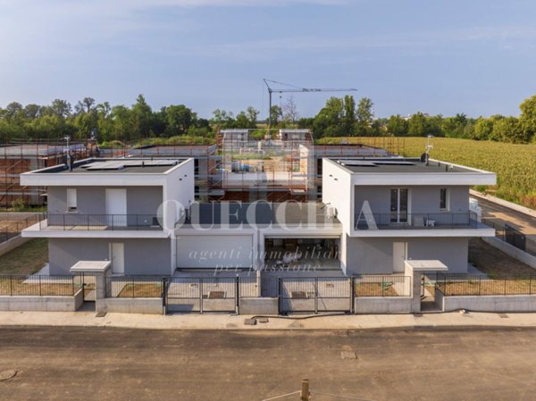 casa indipendente in vendita a San Zeno Naviglio