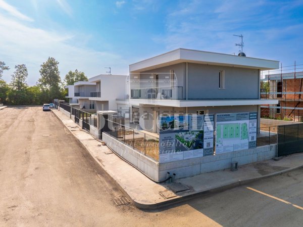 casa indipendente in vendita a San Zeno Naviglio