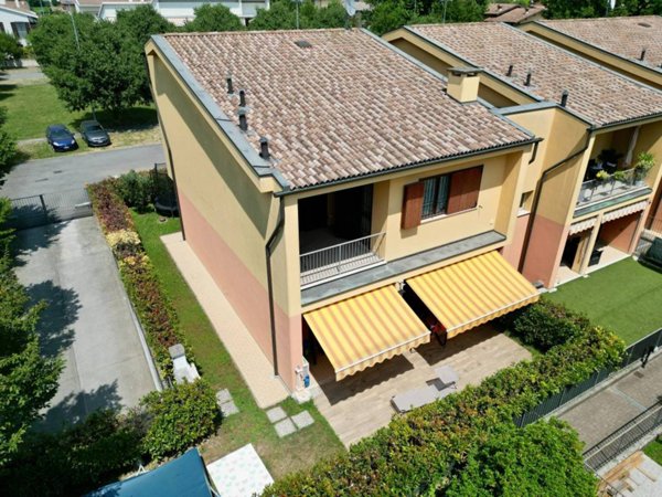 appartamento in vendita a San Zeno Naviglio