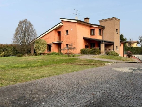 casa indipendente in vendita a San Zeno Naviglio