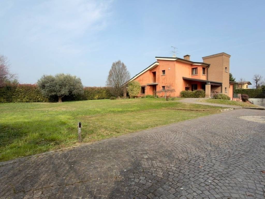 casa indipendente in vendita a San Zeno Naviglio