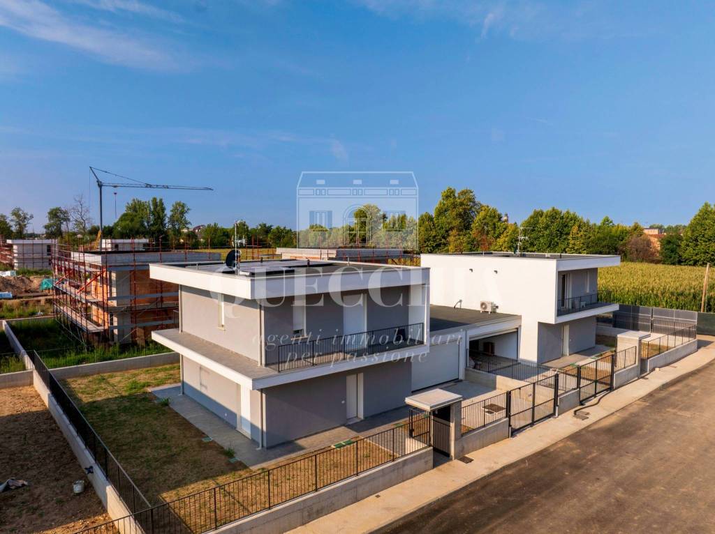 casa indipendente in vendita a San Zeno Naviglio
