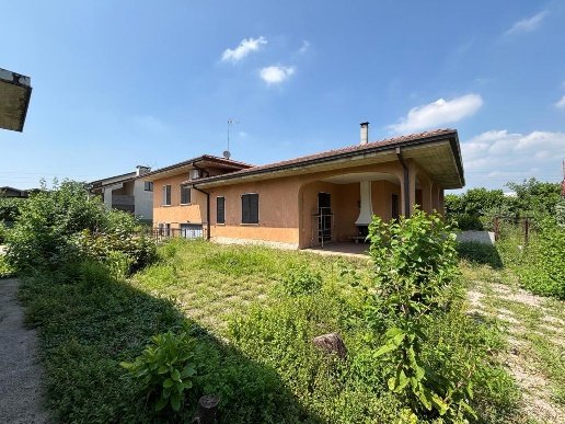 casa indipendente in vendita a San Zeno Naviglio