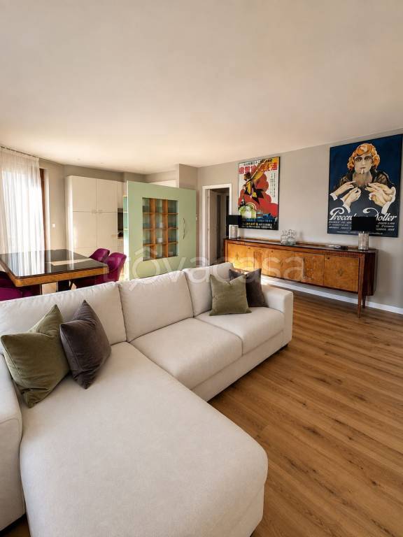 appartamento in vendita a San Zeno Naviglio in zona Caselle