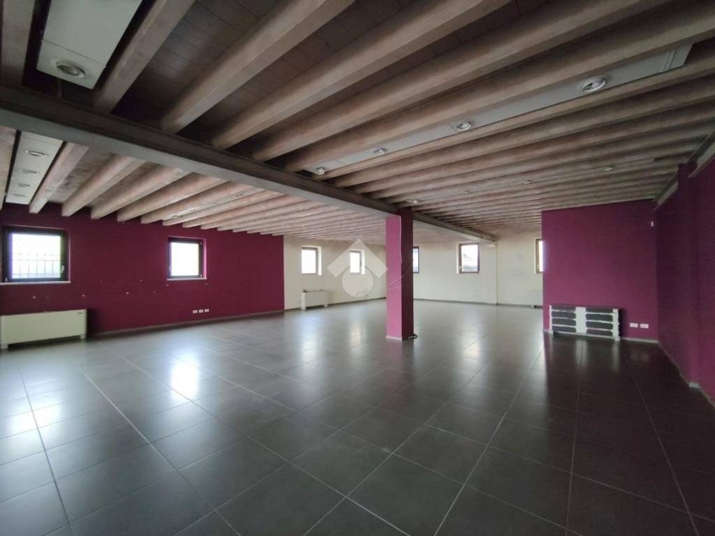 negozio in vendita a Sarezzo