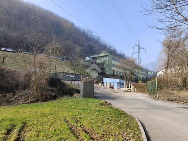 capannone in vendita a Sarezzo