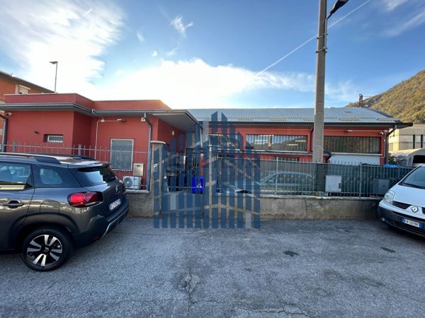 ufficio in vendita a Sarezzo in zona Zanano