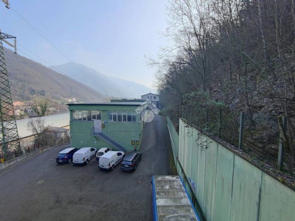 locale commerciale in vendita a Sarezzo
