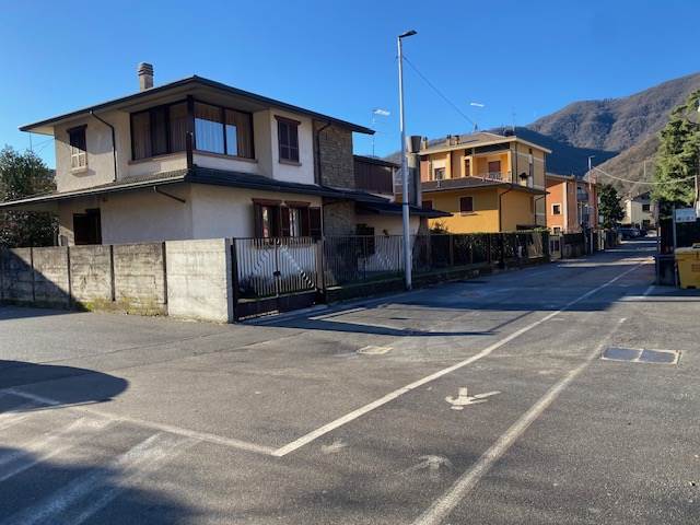 casa indipendente in vendita a Sarezzo