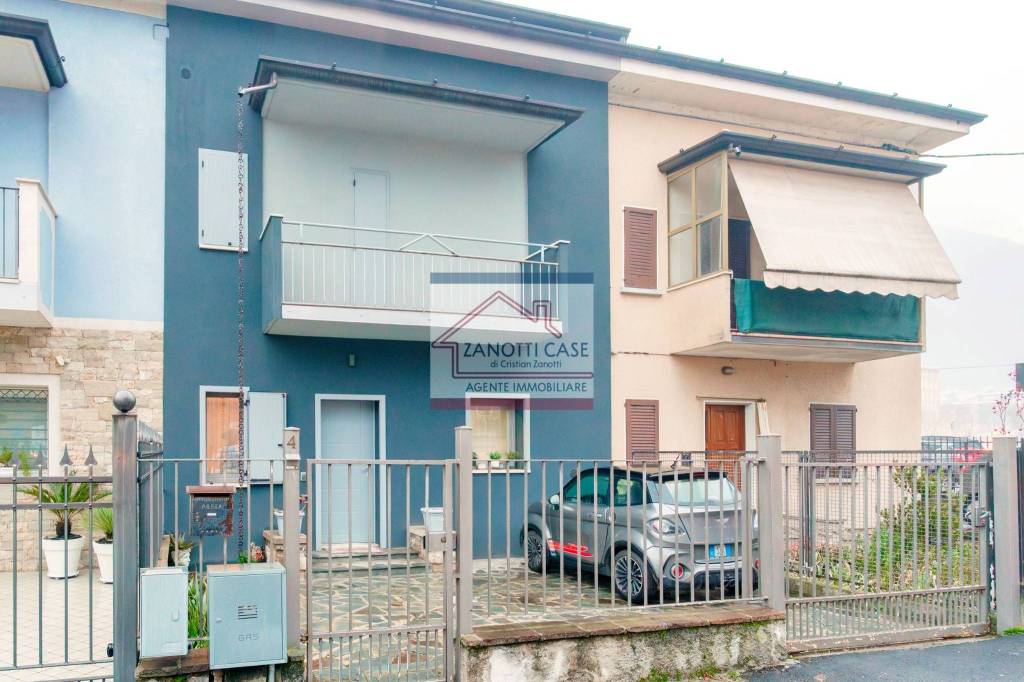 casa indipendente in vendita a Sarezzo in zona Ponte Zanano