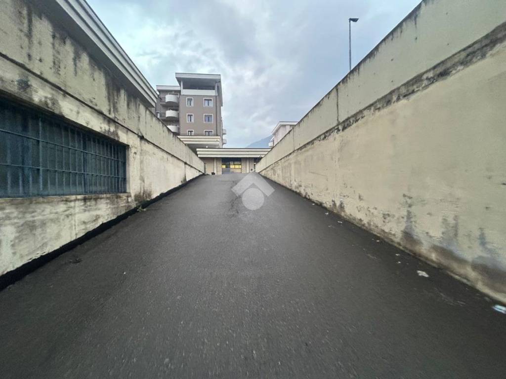 locale di sgombero in vendita a Sarezzo