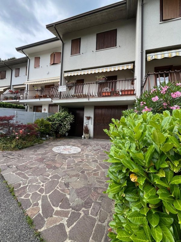 casa indipendente in vendita a Sarezzo