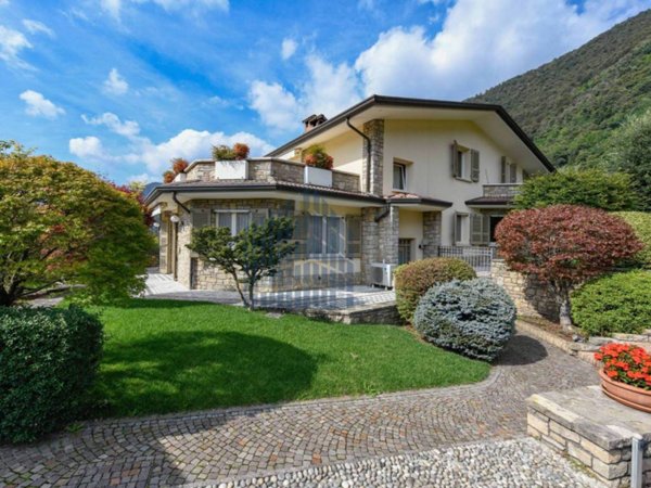casa indipendente in vendita a Sarezzo in zona Zanano